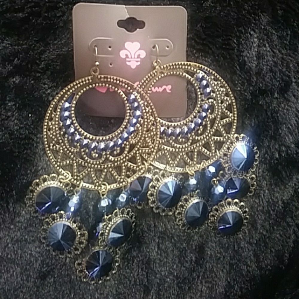 Earings